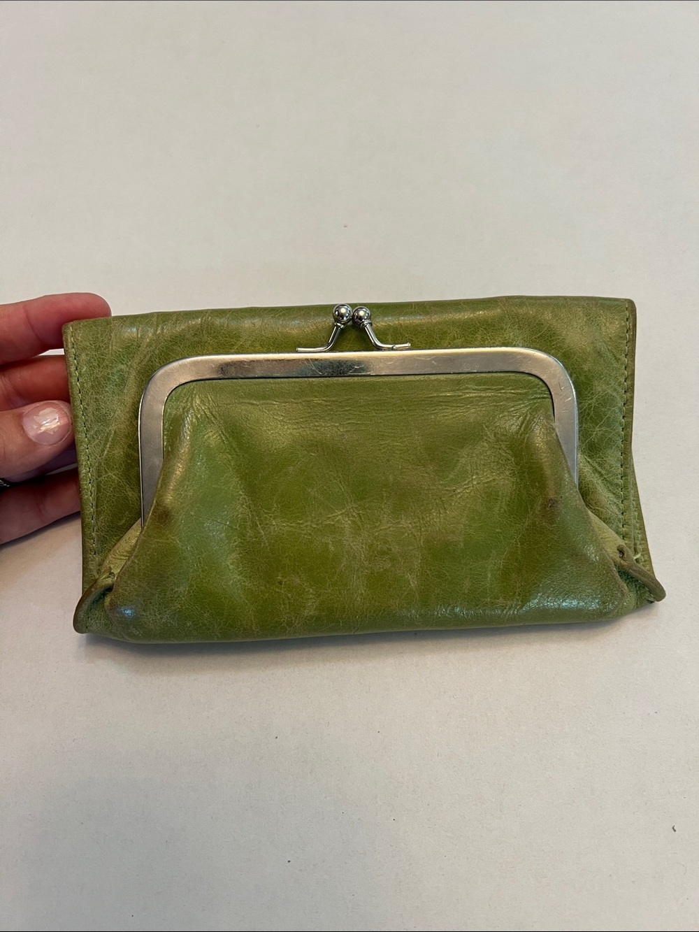 IRIS TYLER GREEN LEATHER FOLDOUT WALLET BAG